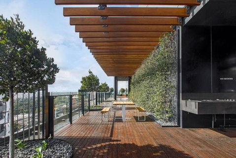 Premium Albert Park Grand Prix Apartment By Ready Set Host - Accommodation Mount Tamborine 3