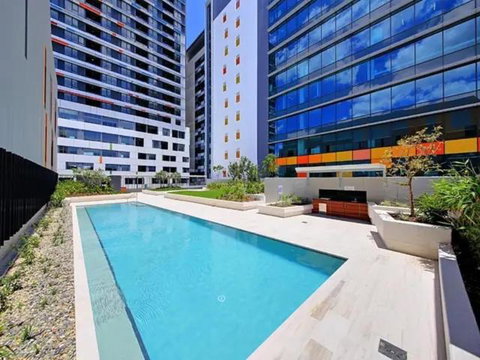 Private Bedroom & Bathroom In Shared Inner Brisbane Apartment - Accommodation Mount Tamborine 0