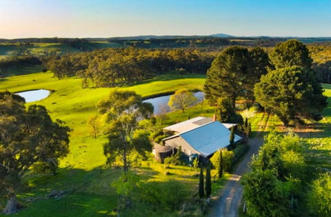 Private, Secluded Farm Retreat - Accommodation Mount Tamborine 0