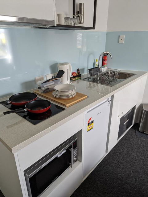 PROSERPINE MOTOR LODGE - Accommodation Mount Tamborine 2