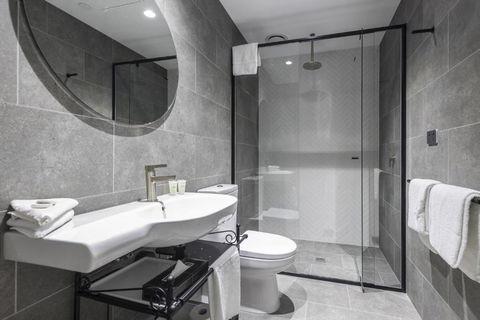 Q Squared Serviced Apartments - Accommodation Mount Tamborine 3