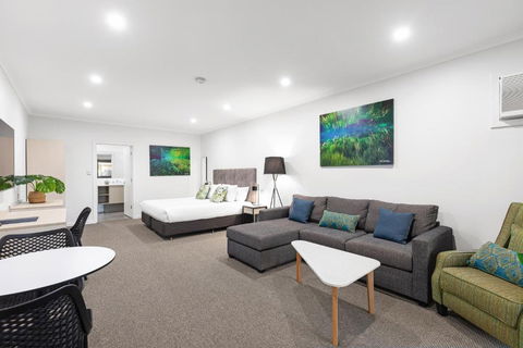 Presidential Motel - Accommodation Mount Tamborine 0