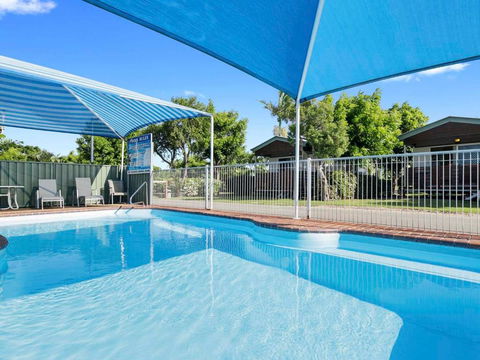 Queens Beach Tourist Village - Accommodation Mount Tamborine 3