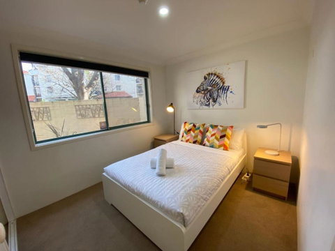 Quiet 2 Bedroom Apt In The Heart Of Old Kingston - Accommodation Mount Tamborine 3