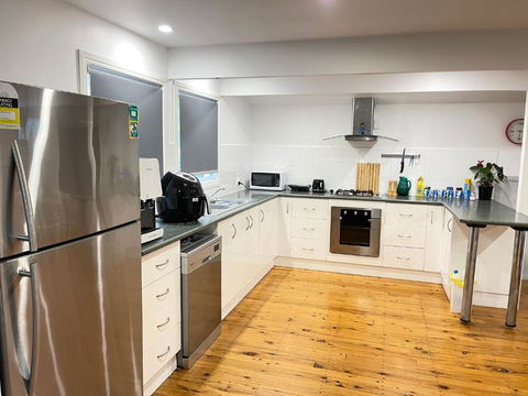 Quiet, Cozy And Calm 3 Bedroom House. - Accommodation Mount Tamborine 2