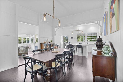 Rambling Roses - Accommodation Mount Tamborine 2