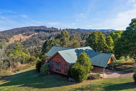 Ravensbourne Escape- Stella Luna - Accommodation Mount Tamborine 3