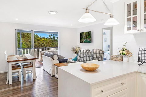 Red Gum Cottage - Accommodation Mount Tamborine 3