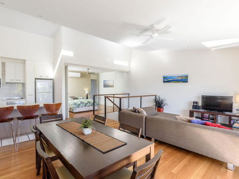 Rainbow Surf 4 - Accommodation Mount Tamborine 3