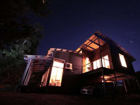 At The Gap Holiday Home - Accommodation Mount Tamborine 2