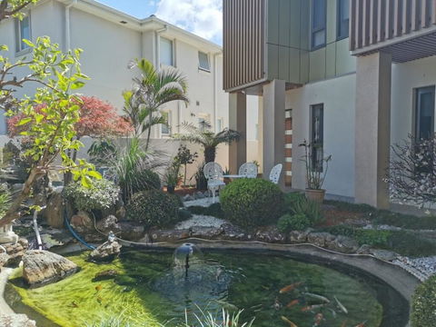 Attached Self Service Waterfront Whole Villa - Sydney - Accommodation Mount Tamborine 1
