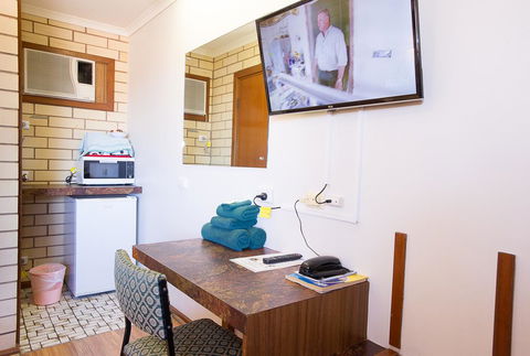 Augusta Budget Motel - Accommodation Mount Tamborine 2