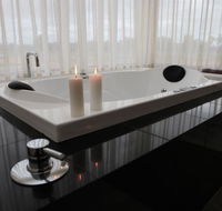 Aurora Cottages Bush Retreat - Accommodation Mount Tamborine