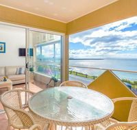 Avalon 1 - overlooking beautiful Convent Beach - Accommodation Mount Tamborine