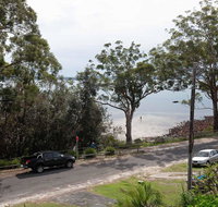 Baggies on Dutchies' 9 Burbong Street - large house with aircon boat parking  waterviews - Accommodation Mount Tamborine