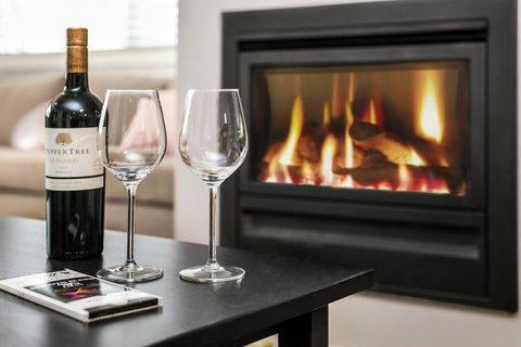 Baileys Retreat - Accommodation Mount Tamborine 0