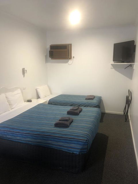 Bandicoot Motor Inn Hamilton - Accommodation Mount Tamborine 1