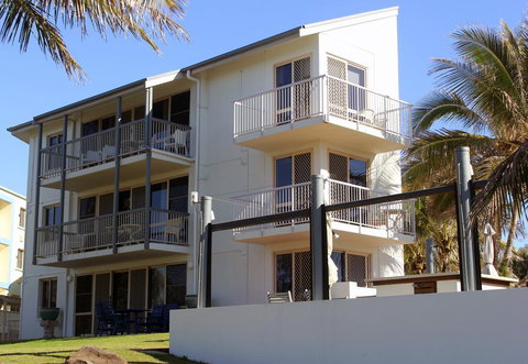 Bargara Shoreline Apartments - Accommodation Mount Tamborine 0
