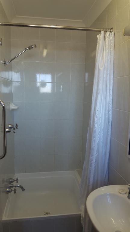 Bathurst Gold Panner - Accommodation Mount Tamborine 3