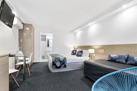 Bay City (Geelong) Motel - Accommodation Mount Tamborine 1