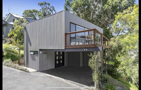 Bay Views Lorne - Accommodation Mount Tamborine 0