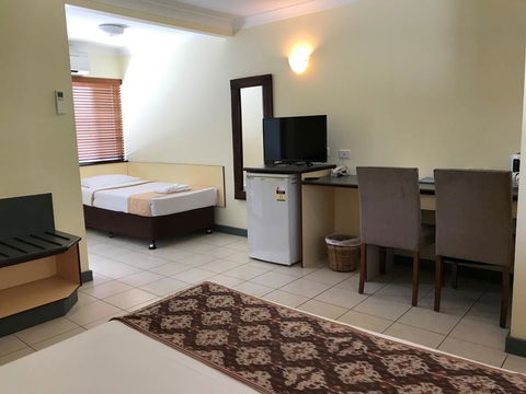 Bay Village Tropical Retreat & Apartments - Accommodation Mount Tamborine 2