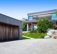 Bay Vista - Amazing Bay Views with the beach at your doorstop - Accommodation Mount Tamborine