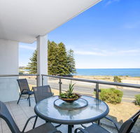 Bayline Beachfront Apartment no 4 - Accommodation Mount Tamborine