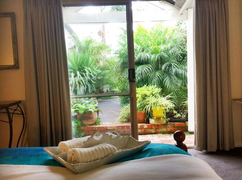 Bayview Studio - Accommodation Mount Tamborine 2