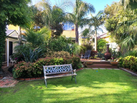 Bayview Studio - Accommodation Mount Tamborine 0