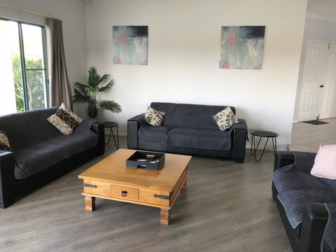 Bayz Maroochy Waters - Accommodation Mount Tamborine 2