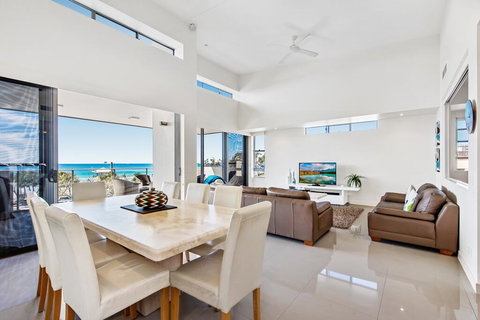 Beaches On Maroochy 1 Beach Parade - Accommodation Mount Tamborine 1