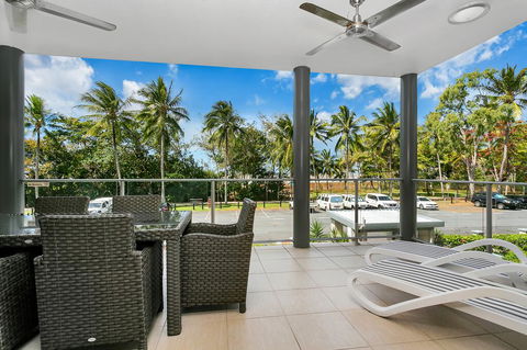 Beachfront Apartment With Ocean Views (4) - Accommodation Mount Tamborine 0