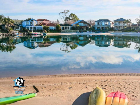 Renovated Beautiful Holiday Home With A Private Beach & Stunning Views! - Accommodation Mount Tamborine 0