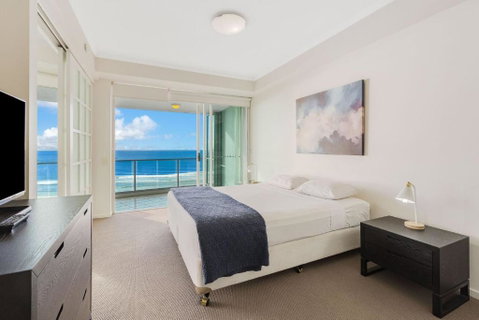 Reflections On The Sea Unit 1501 - Accommodation Mount Tamborine 3