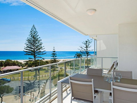 Reflections Tower 2 Unit 401 - Accommodation Mount Tamborine 0