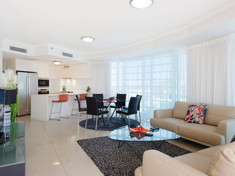 Reflections Tower 2 Unit 401 - Accommodation Mount Tamborine 2