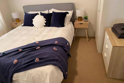 Relax In The Spa With Views Opposite Lake Eildon - Accommodation Mount Tamborine 2