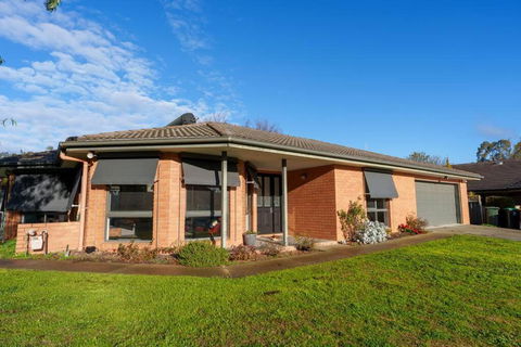 Relaxing 3bd In Tranquil Setting - Accommodation Mount Tamborine 0