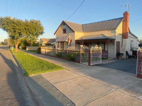 Relaxing On Vale B & B - Accommodation Mount Tamborine 0