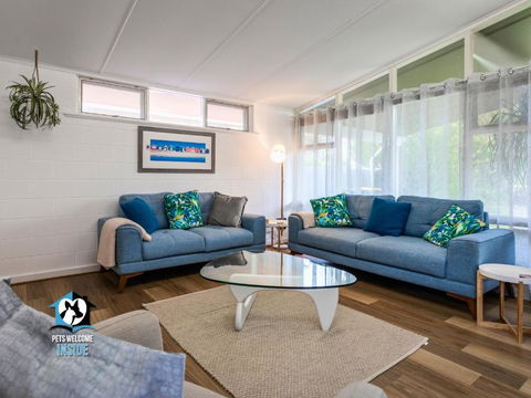 Renovated 3BR One Street To Beach - Accommodation Mount Tamborine 1