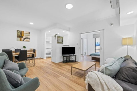 Renovated Family Apartment With Pool & WiFi - Accommodation Mount Tamborine 1