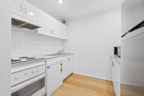 Renovated Family Apartment With Pool & WiFi - Accommodation Mount Tamborine 3