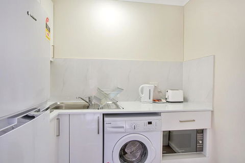 Renovated Stylish Studio - Accommodation Mount Tamborine 3