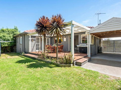 Resarf Retreat - Accommodation Mount Tamborine 0
