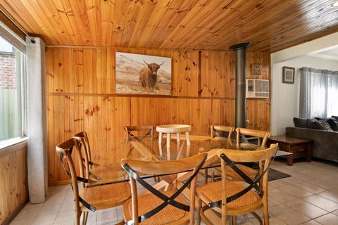 Rest & Relaxation - Accommodation Mount Tamborine 3