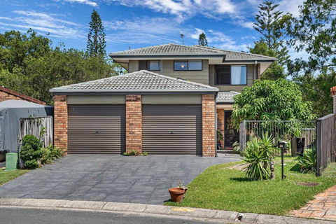 Riverfront Oasis In Elanora - Accommodation Mount Tamborine 2