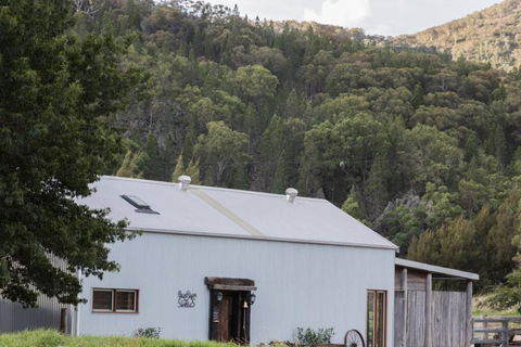 Riverlea Stables- Style And Charm Await You! - Accommodation Mount Tamborine 2