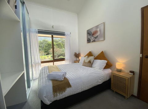 Riverlin Estate - Accommodation Mount Tamborine 3