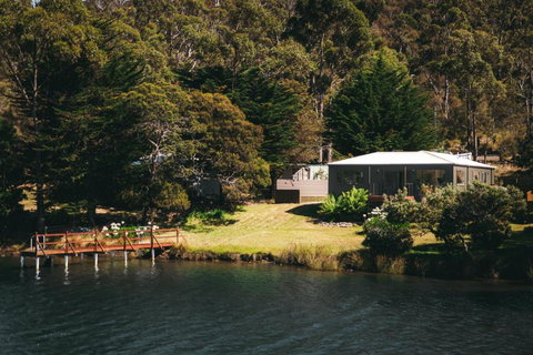 Rivers Edge Retreat - Accommodation Mount Tamborine 1